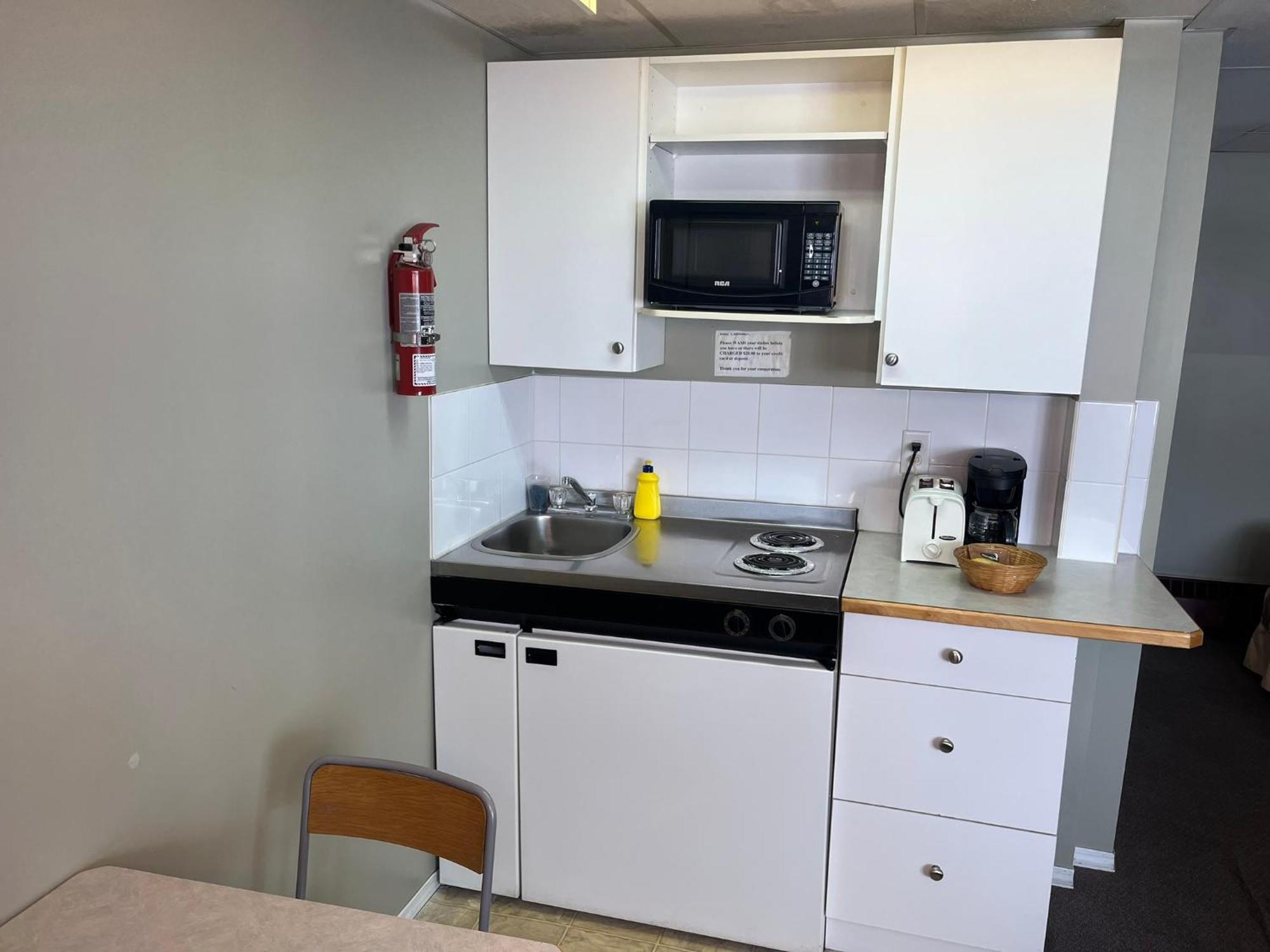 Raccoon Lodge Motel Sylvan Lake Zimmer foto